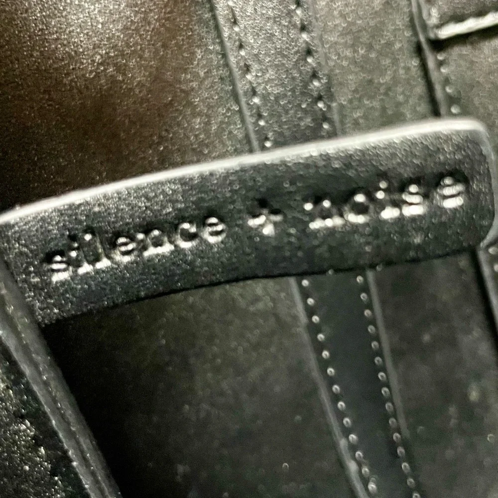 Silence + Noise Jule Oversized Tote Bag - Picture 9 of 9